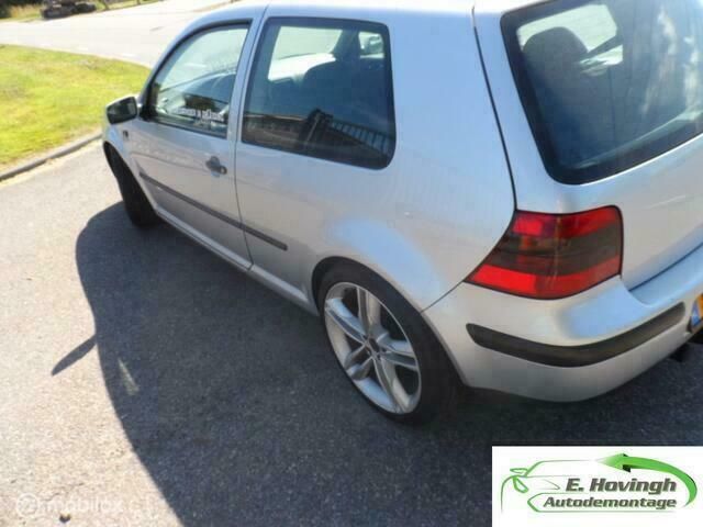 Occasion VW Golf IV 90 PK (66 kW) 2001 Grijs Hatchback
