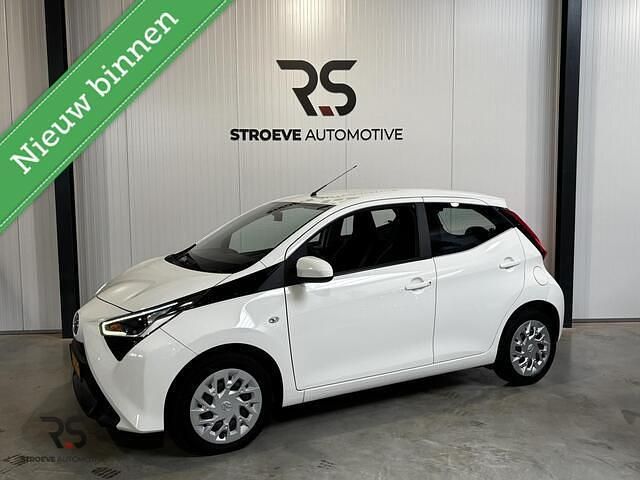 Occasion Toyota Aygo X-play 72 PK (52 kW) 2019 Wit Hatchback