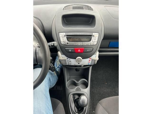 Occasion Toyota Aygo Comfort 68 PK (50 kW) 2009 Grijs Hatchback