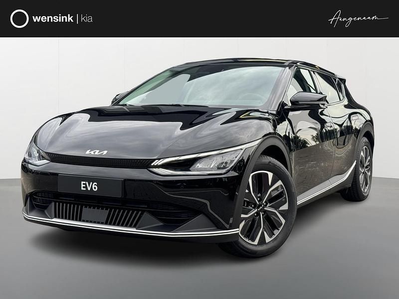 Zwart Nieuw 2024 Kia EV6 Light SUV | € 34.935 (Super prijs) - Afbeelding 1/4
