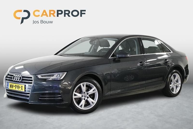 Grijs Gebruikt 2017 Audi A4 Sport Sedan | € 20.645 (Eerlijke prijs) - Afbeelding 1/4