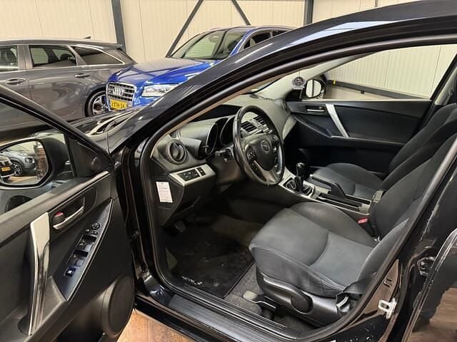 Occasion Mazda 3 105 PK (77 kW) 2011 Zwart Hatchback