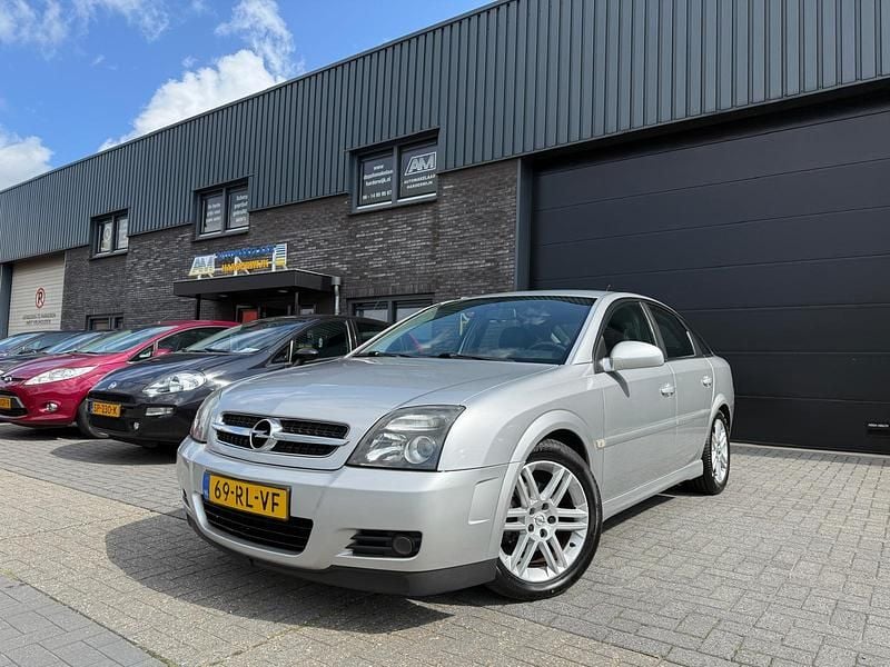 Grijs Gebruikt 2005 Opel Vectra Elegance Hatchback | € 1.495 (Super prijs) - Afbeelding 1/4
