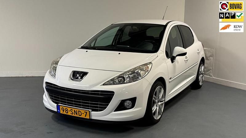 Wit Gebruikt 2011 Peugeot 207 Sportium Hatchback | € 5.545 (Duur) - Afbeelding 1/4