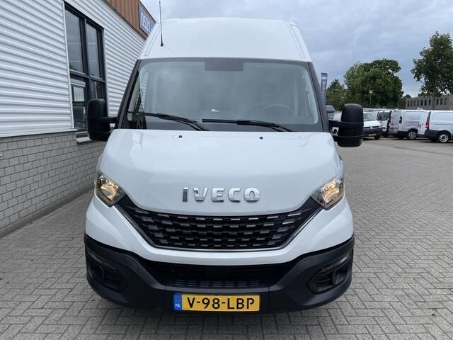 Occasion Iveco Daily 136 PK (100 kW) 2021 Wit Van