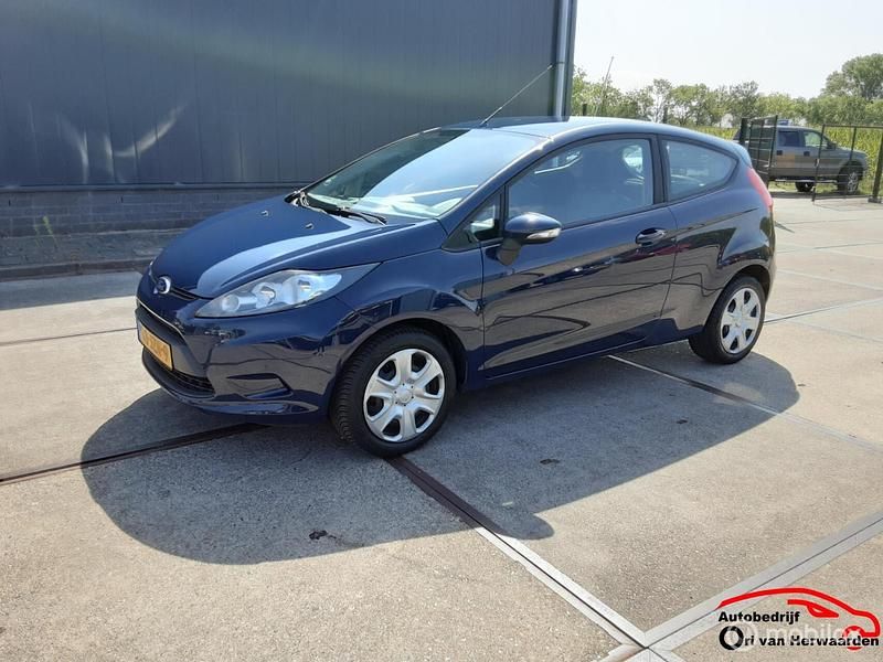 Blauw Gebruikt 2009 Ford Fiesta Titanium Hatchback | € 3.000 (Eerlijke prijs) - Afbeelding 1/4
