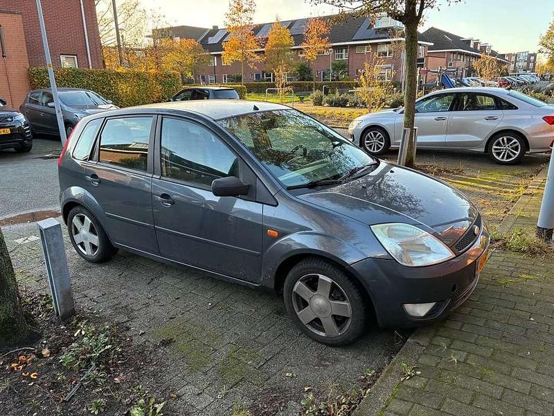 Blauw Gebruikt 2005 Ford Fiesta Futura Hatchback | € 750 (Goede deal) - Afbeelding 1/4