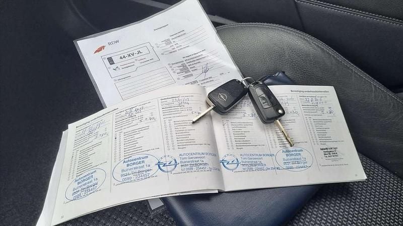 Occasion Opel Vectra GTS Sport 155 PK (114 kW) 2007 Grijs Hatchback