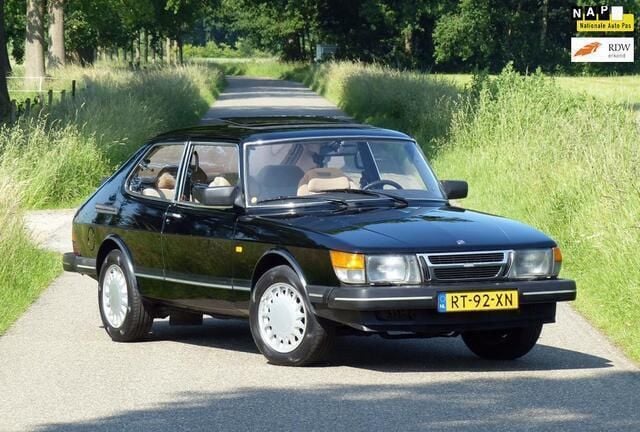 Zwart Gebruikt 1987 Saab 900 Hatchback | € 12.500 - Afbeelding 1/4