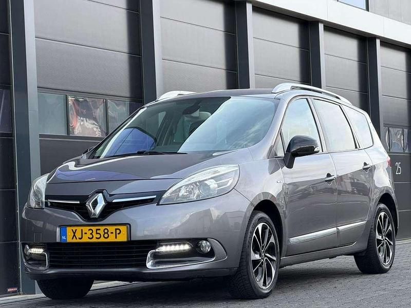 Grijs Gebruikt 2014 Renault Grand Scénic III Bose Edition MPV | € 4.450 (Goede deal) - Afbeelding 1/4