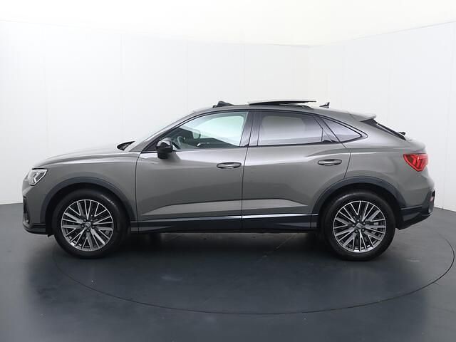 Grijs Gebruikt 2020 Audi Q3 Sportback Business SUV | € 35.440 (Eerlijke prijs) - Afbeelding 1/3