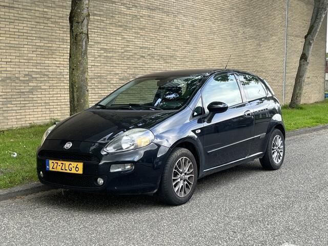 Zwart Gebruikt 2012 Fiat Punto Easy Hatchback | € 1.250 (Super prijs) - Afbeelding 1/4