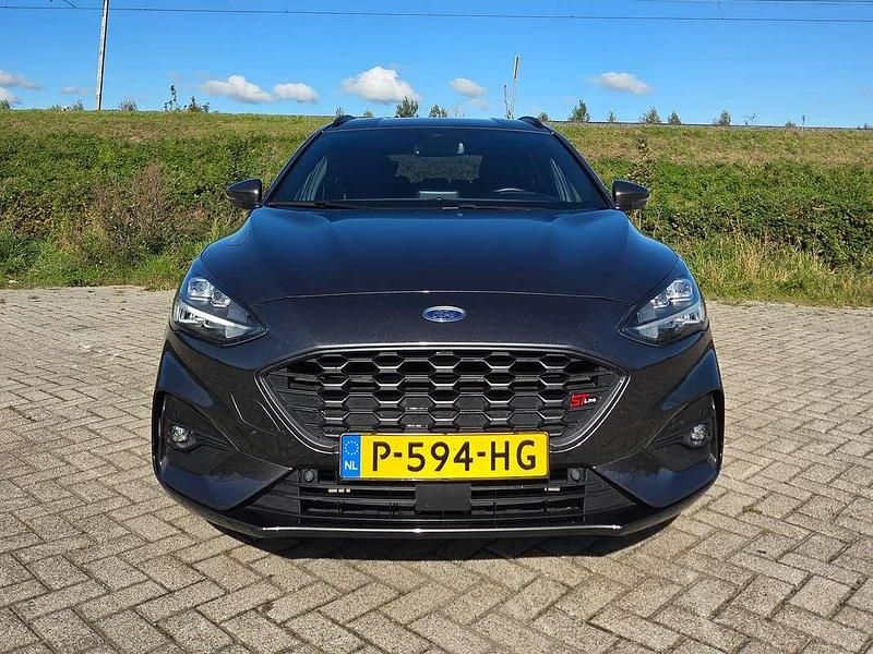 Grijs Occasion 2020 Ford Focus ST Stationwagen | € 16.000 (Eerlijke prijs) - Afbeelding 1/4