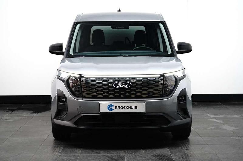 Occasion Ford Tourneo Courier 100 kW (136 PK) 2025 Zilver MPV