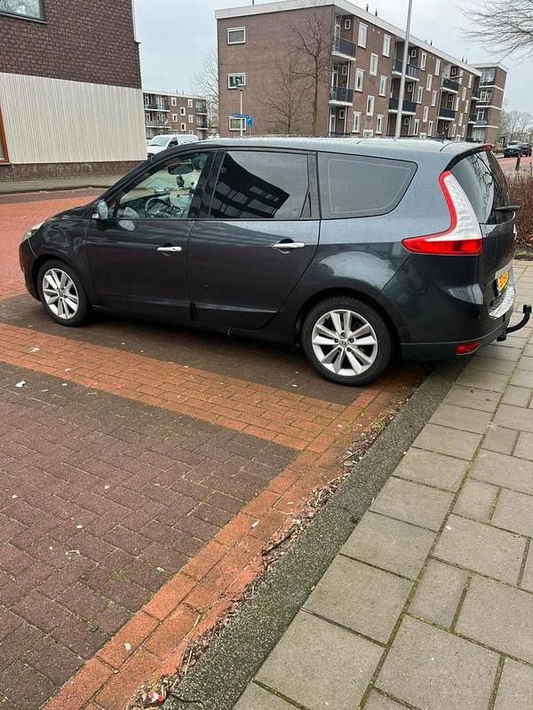 Occasion Renault Grand Scénic III 130 PK (95 kW) 2011 MPV