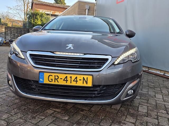 Occasion Peugeot 308 SW 131 PK (96 kW) 2015 Grijs (metallic) Stationwagen