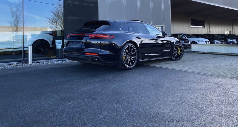 Occasion Porsche Panamera Sport Turismo 333 PK (244 kW) 2019 Zwart Sedan