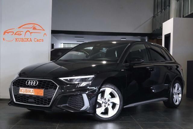 Zwart Gebruikt 2021 Audi A3 Sportback S-Line Sedan | € 25.999 (Eerlijke prijs) - Afbeelding 1/4
