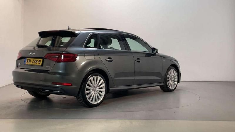 Occasion Audi A3 Sportback e-tron S-line plus 150 PK (110 kW) 2015 Grijs Hatchback