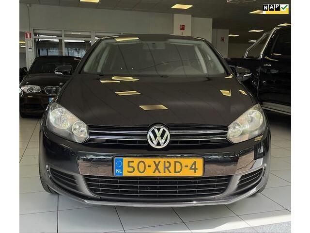 Zwart, metallic lak Gebruikt 2012 VW Golf VII Comfortline Hatchback | € 9.950 (Eerlijke prijs) - Afbeelding 1/4