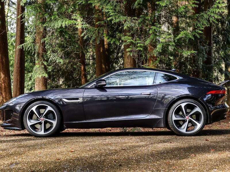 Zwart Gebruikt 2015 Jaguar F-Type S Coupé | € 48.000 (Duur) - Afbeelding 1/4
