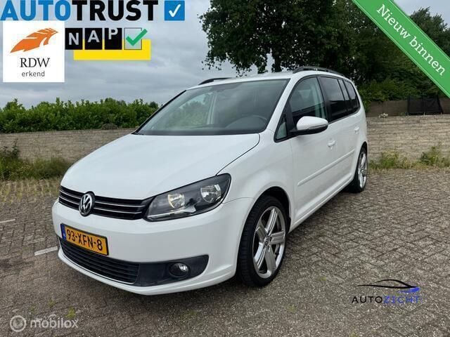 Wit Gebruikt 2012 VW Touran Highline MPV | € 5.995 (Goede deal) - Afbeelding 1/4