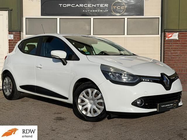 Wit Occasion 2015 Renault Clio IV Expression Hatchback | € 5.699 (Eerlijke prijs) - Afbeelding 1/4