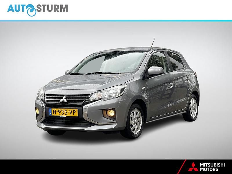 Grijs Gebruikt 2022 Mitsubishi Space Star Intense Hatchback | € 14.249 (Eerlijke prijs) - Afbeelding 1/4