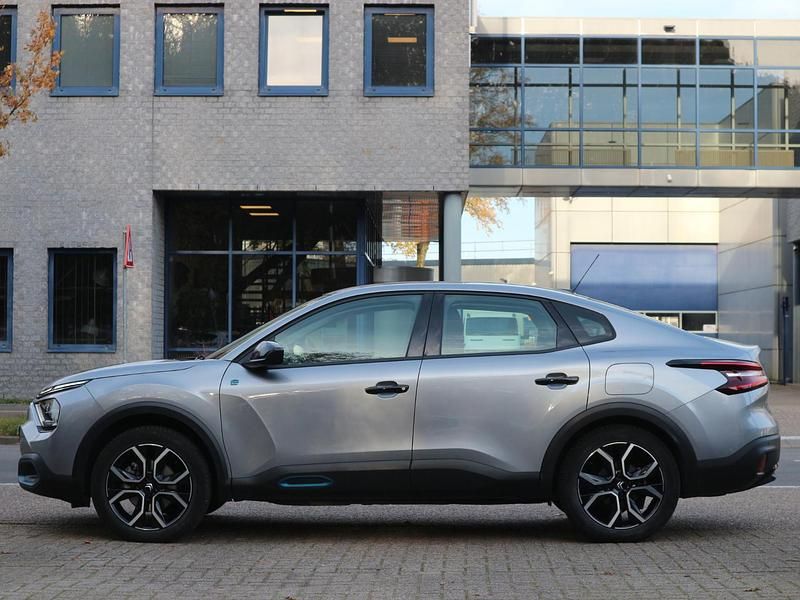 Occasion Citroën e-C4 Feel 114 kW (156 PK) 2023 Grijs Sedan
