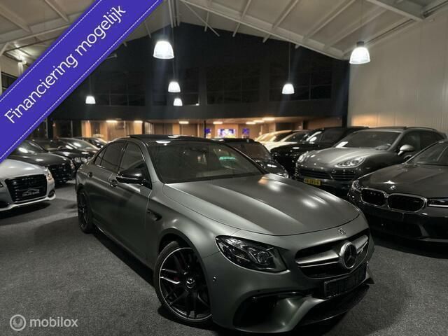 Grijs Gebruikt 2018 Mercedes S63 AMG Premium Plus Sedan | € 67.950 (Goede deal) - Afbeelding 1/4