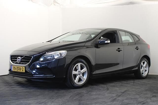 Zwart Gebruikt 2012 Volvo V40 Kinetic Stationwagen | € 6.999 (Goede deal) - Afbeelding 1/4