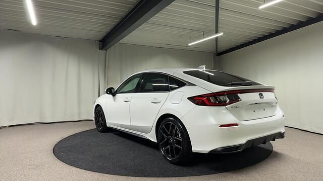 Nieuw Honda Civic Advance 143 PK (105 kW) 2025 Wit Hatchback