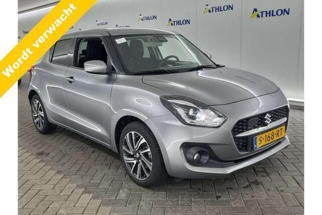 Grijs Gebruikt 2023 Suzuki Swift Style Hatchback | € 17.399 (Eerlijke prijs) - Afbeelding 1/4