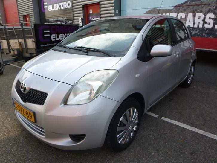 Gebruikt 2006 Toyota Yaris Terra | € 1.997 (Goede deal) - Afbeelding 1/1