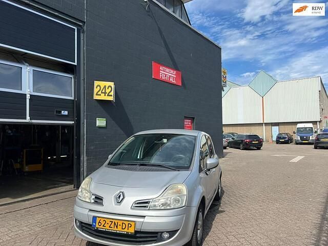 Grijs Gebruikt 2008 Renault Grand Modus Dynamique MPV | € 2.250 (Goede deal) - Afbeelding 1/4