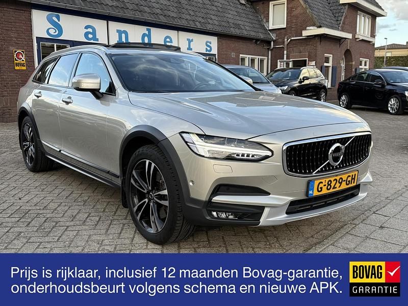 Bruin Gebruikt 2017 Volvo V90 CC Stationwagen | € 31.950 (Eerlijke prijs) - Afbeelding 1/4