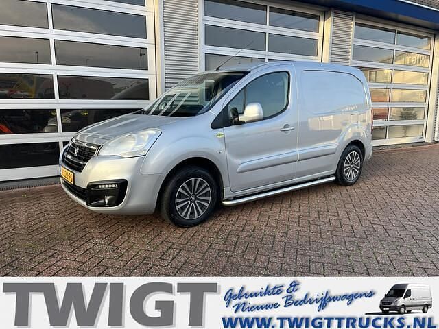 Overige Gebruikt 2018 Peugeot Partner Premium Van | € 9.950 (Iets duurder) - Afbeelding 1/4