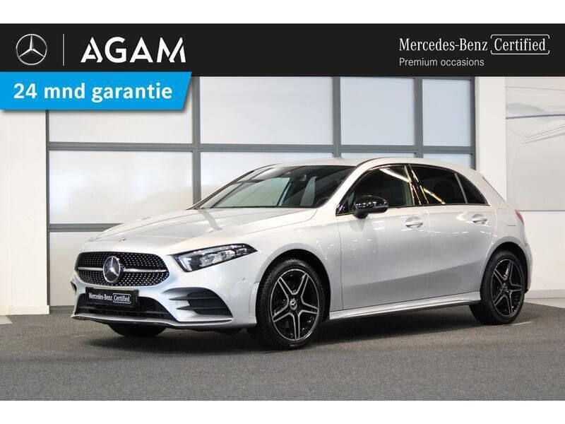 Grijs Gebruikt 2022 Mercedes A250 Business Hatchback | € 31.450 (Eerlijke prijs) - Afbeelding 1/4