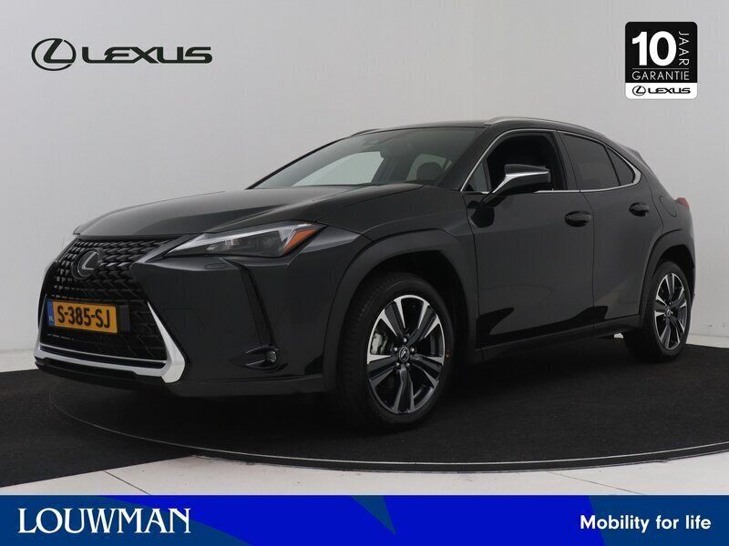 Zwart, metallic lak Gebruikt 2023 Lexus UX Business Edition SUV | € 37.950 (Eerlijke prijs) - Afbeelding 1/4