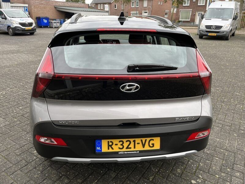 Occasion Hyundai Bayon Comfort 99 PK (72 kW) 2023 Grijs SUV