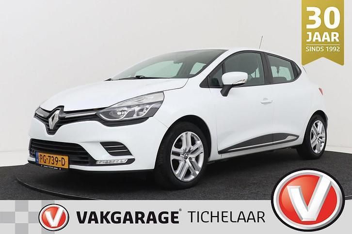 Wit Occasion 2017 Renault Clio IV Zen Hatchback | € 8.399 (Eerlijke prijs) - Afbeelding 1/4