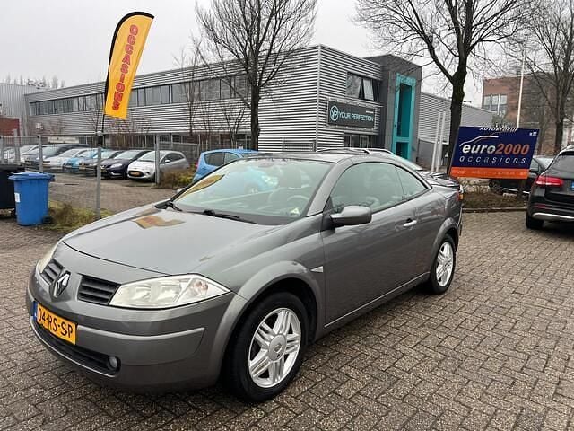 Grijs Occasion 2005 Renault Mégane Cabriolet Cabriolet | € 3.950 (Iets duurder) - Afbeelding 1/4