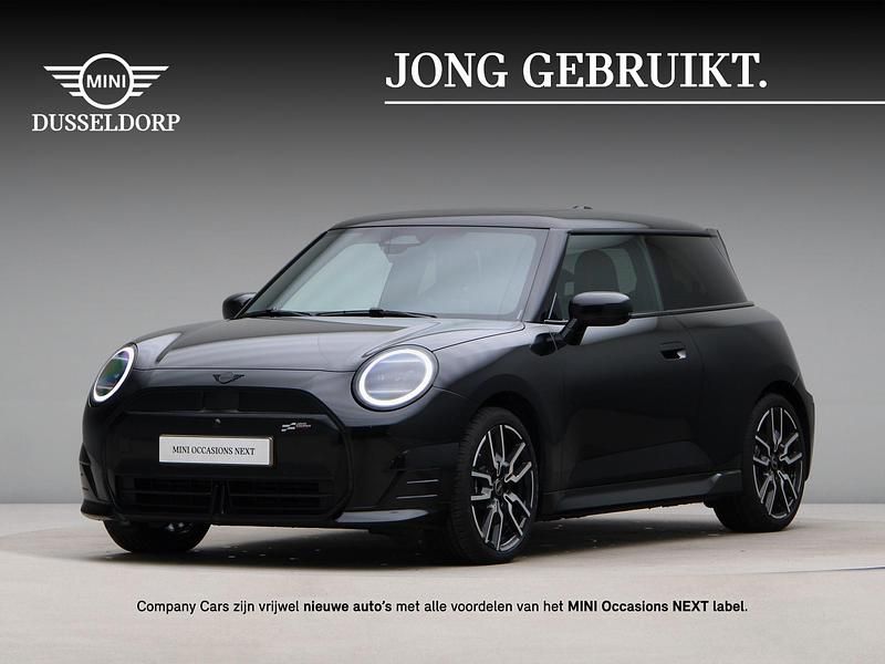 Zwart Nieuw 2025 Mini Cooper SE Hatchback | € 38.950 - Afbeelding 1/4