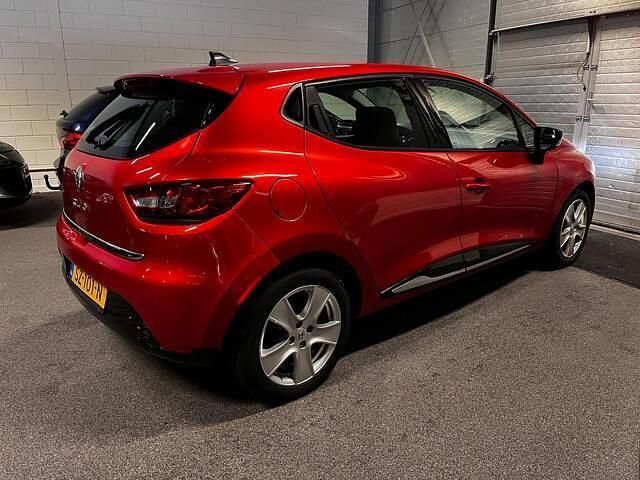 Occasion Renault Clio IV Dynamique 73 PK (53 kW) 2014 Rood (metallic) Hatchback