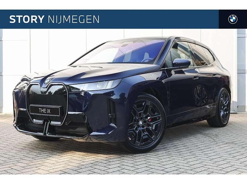 Blauw Nieuw 2025 BMW iX Comfort Edition SUV | € 127.176 - Afbeelding 1/4