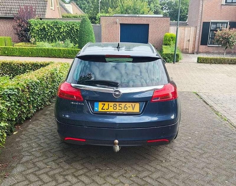 Blauw Gebruikt 2011 Opel Insignia Edition Stationwagen | € 5.350 (Eerlijke prijs) - Afbeelding 1/4