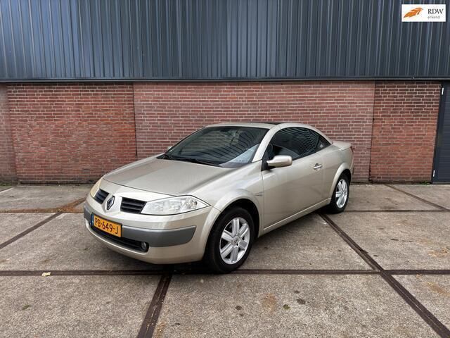 Goud Gebruikt 2005 Renault Mégane Cabriolet Authentique Cabriolet | € 1.699 (Eerlijke prijs) - Afbeelding 1/4