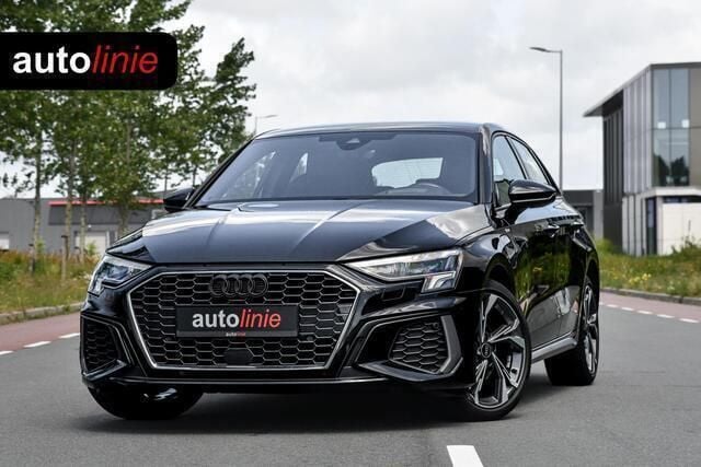 Zwart Gebruikt 2022 Audi A3 Sportback S-Line Hatchback | € 28.899 (Goede deal) - Afbeelding 1/4