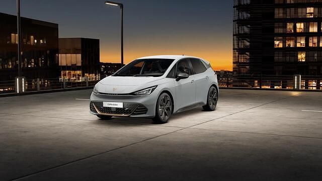 Grijs, metallic lak Gebruikt 2025 Cupra Born Hatchback | € 35.950 (Duur) - Afbeelding 1/4