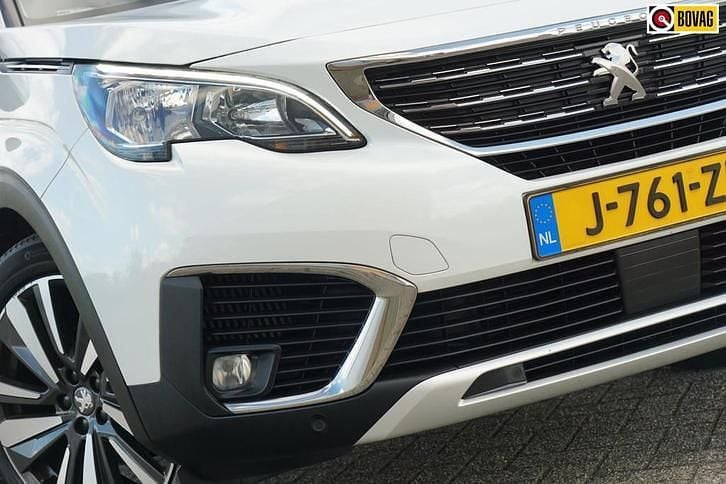 Wit Gebruikt 2020 Peugeot 5008 Allure MPV | € 18.425 (Eerlijke prijs) - Afbeelding 1/1